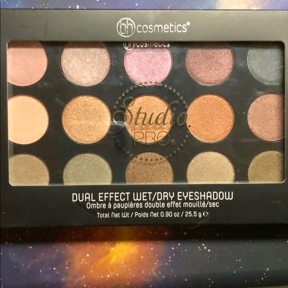 BH Cosmetics Dual Effect Wet/Dry Eyeshadow Palette